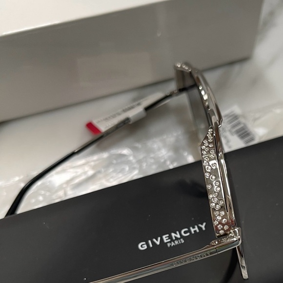 GIVENCHY SILVER  RHINESTONE PILOT AVIATOR SUNGLASSES - Picture 14 of 16